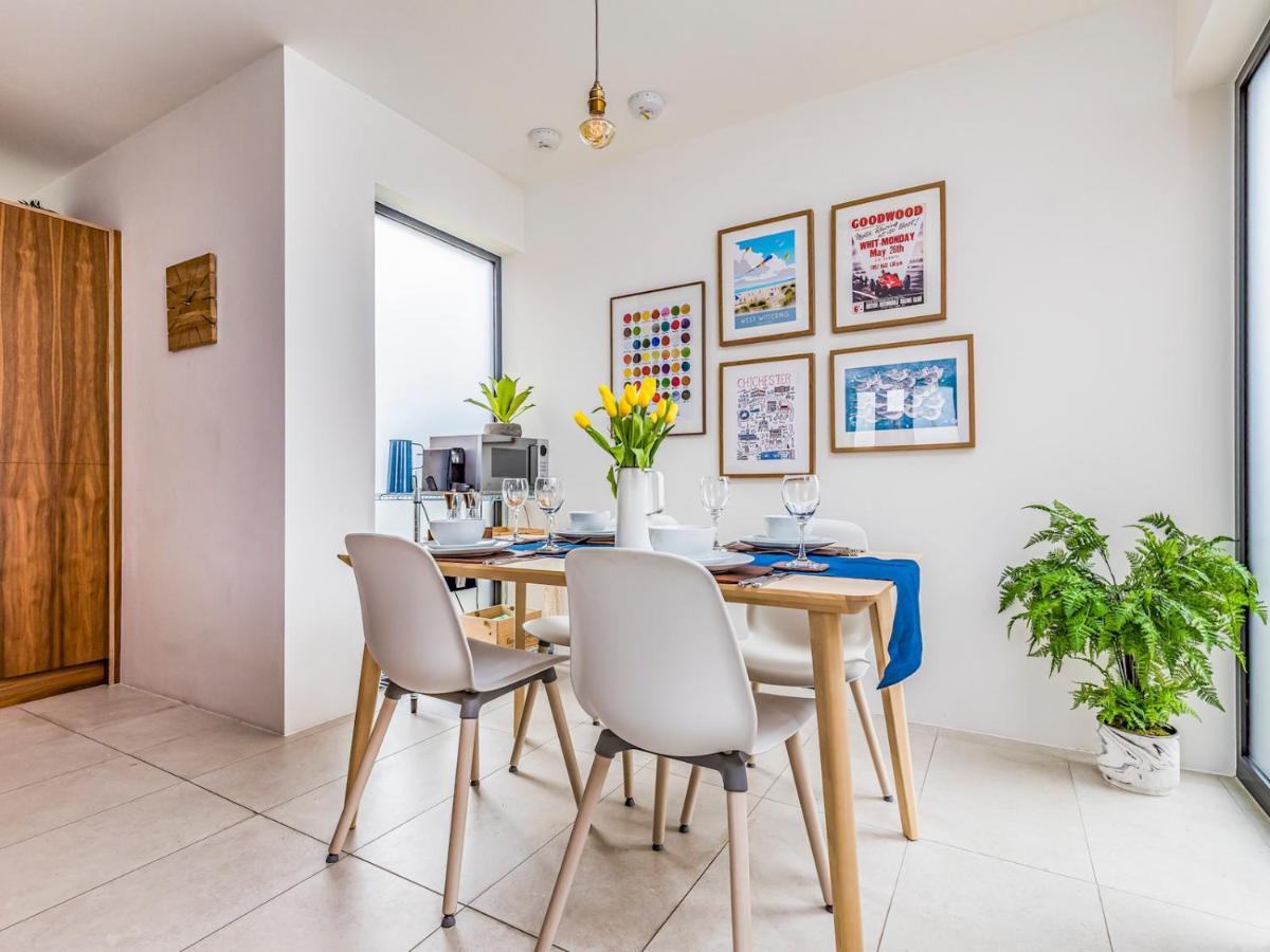 Apartment Pass The Keys Modern 2 Bedroom With Parking