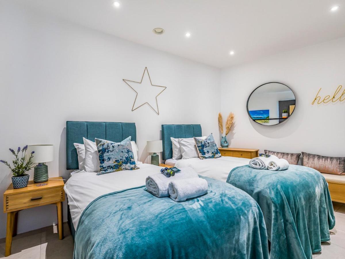 Apartment Pass The Keys Modern 2 Bedroom With Parking